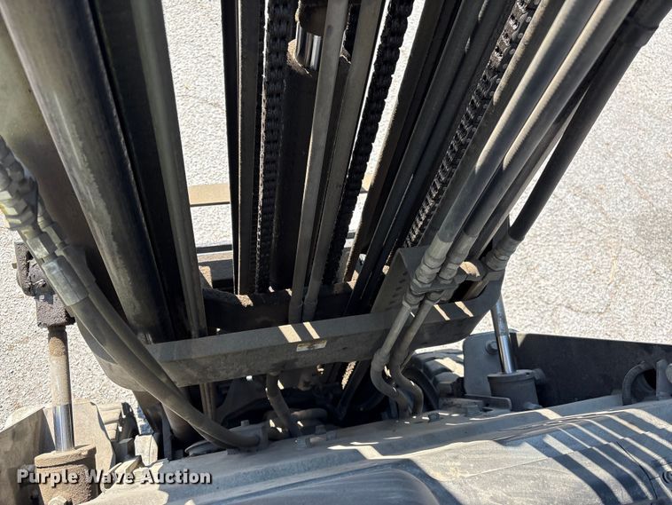 image for item EF1307 2018 UniCarriers CFS40 forklift