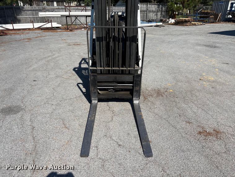 image for item EF1307 2018 UniCarriers CFS40 forklift