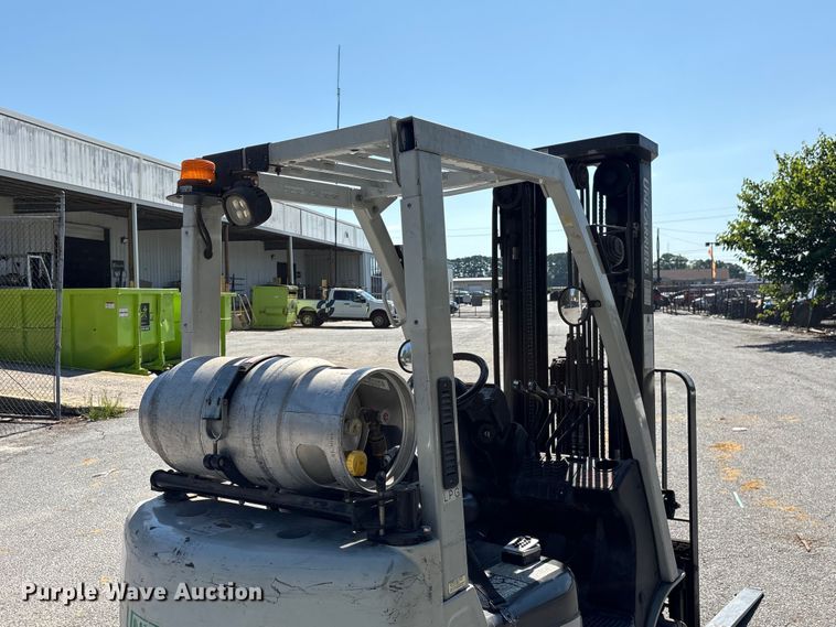 image for item EF1307 2018 UniCarriers CFS40 forklift