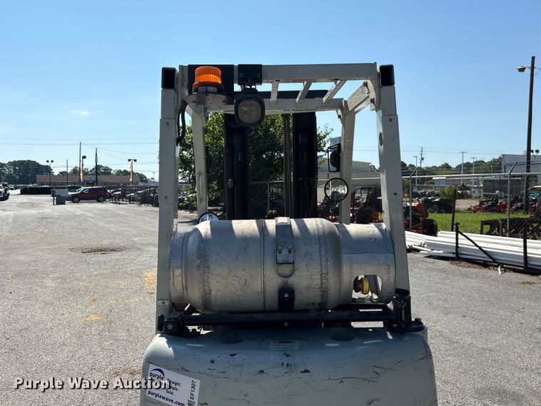 image for item EF1307 2018 UniCarriers CFS40 forklift