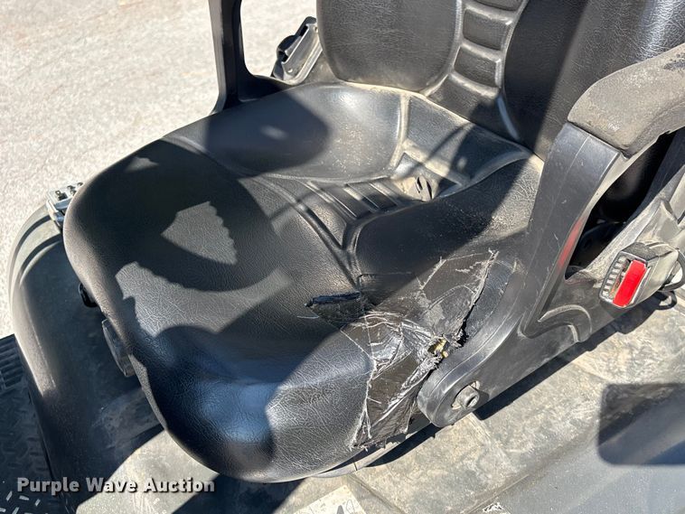image for item EF1307 2018 UniCarriers CFS40 forklift