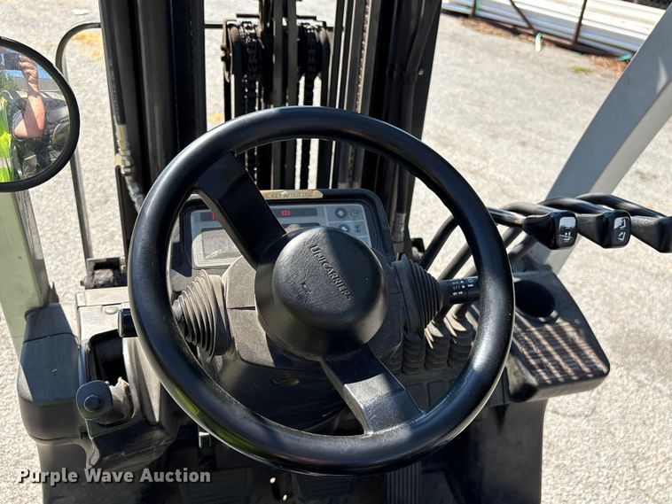 image for item EF1307 2018 UniCarriers CFS40 forklift