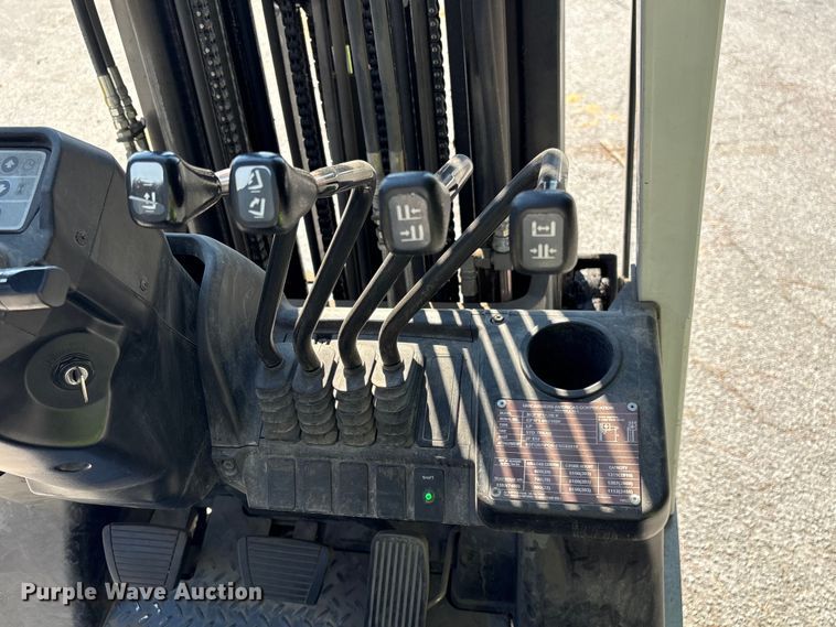 image for item EF1307 2018 UniCarriers CFS40 forklift
