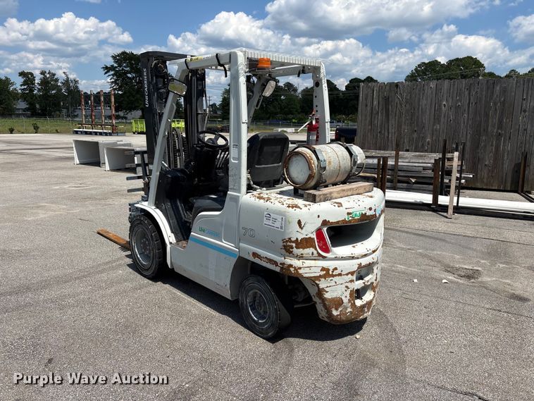 image for item EF1308 2016 UniCarriers PF70 forklift