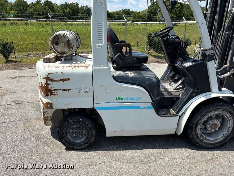 image for item EF1308 2016 UniCarriers PF70 forklift