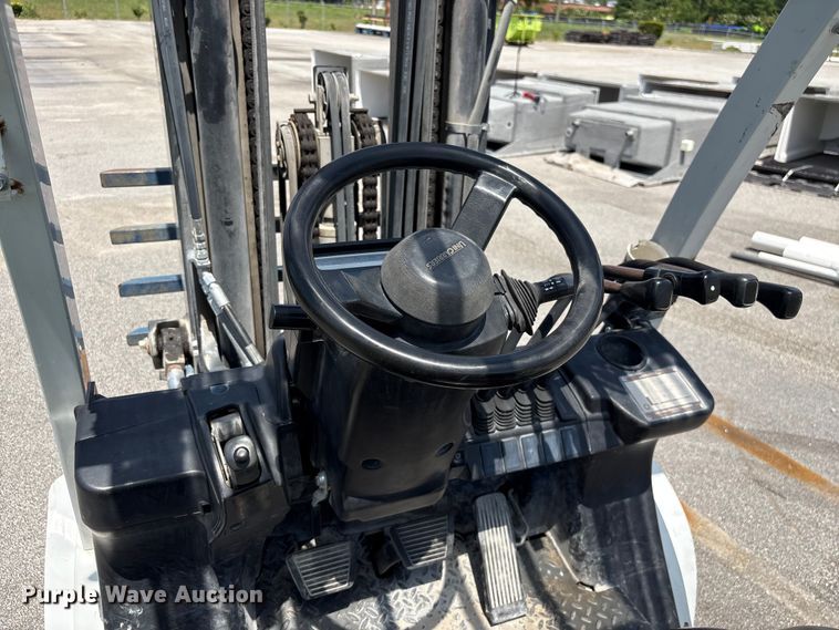 image for item EF1308 2016 UniCarriers PF70 forklift