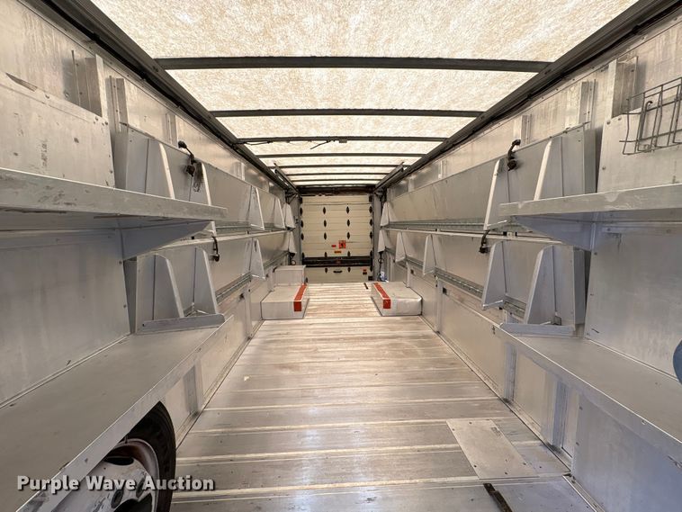 image for item EG9195 2001 Freightliner Mt 55 Chassis delivery truck