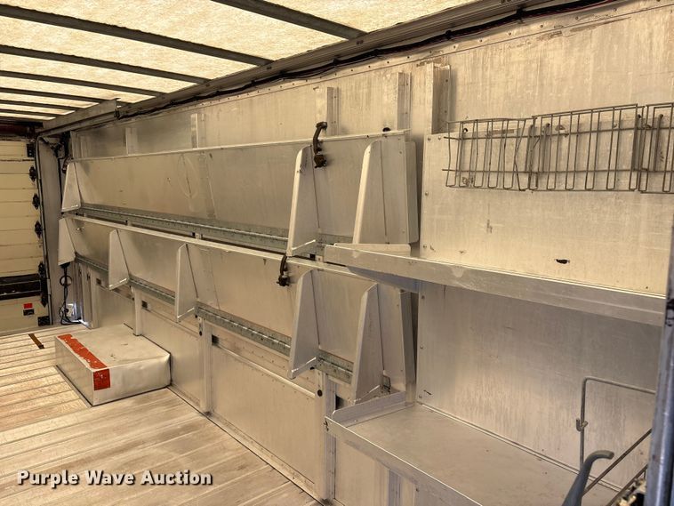 image for item EG9195 2001 Freightliner Mt 55 Chassis delivery truck