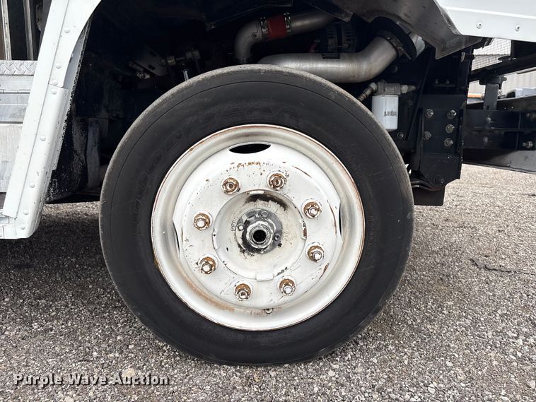 image for item EG9195 2001 Freightliner Mt 55 Chassis delivery truck