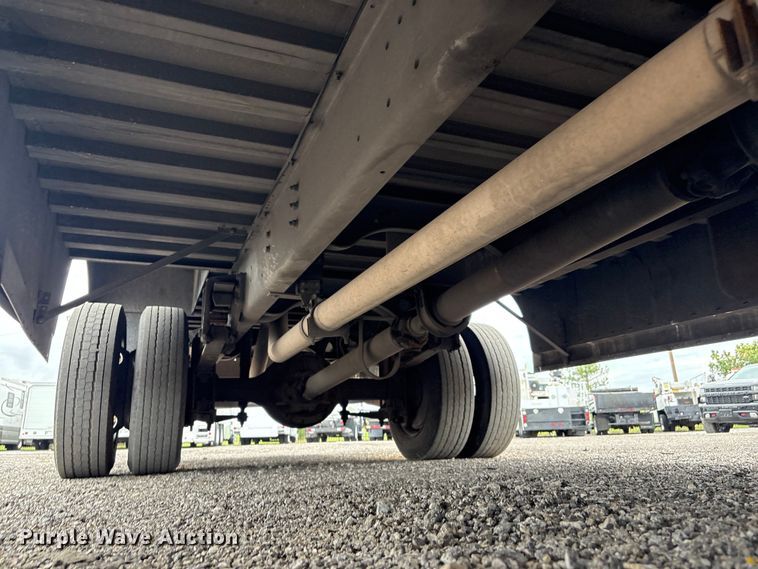 image for item EG9195 2001 Freightliner Mt 55 Chassis delivery truck
