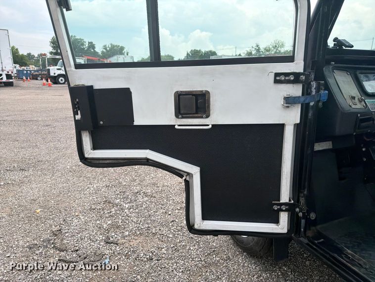 image for item EG9304 2000 Cushman 84071 utility vehicle