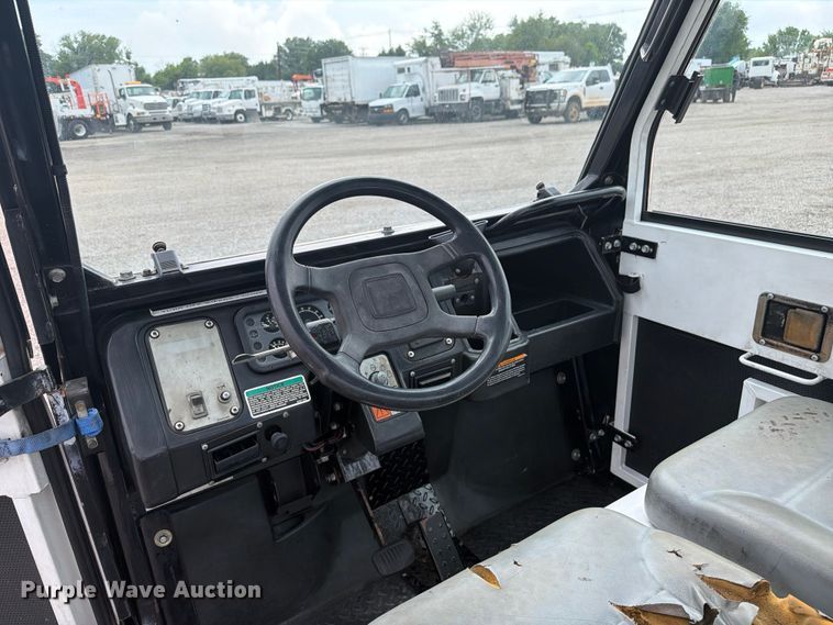 image for item EG9304 2000 Cushman 84071 utility vehicle