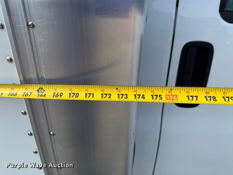 image for item EG9314 2015 Chevrolet Express 4500 box truck