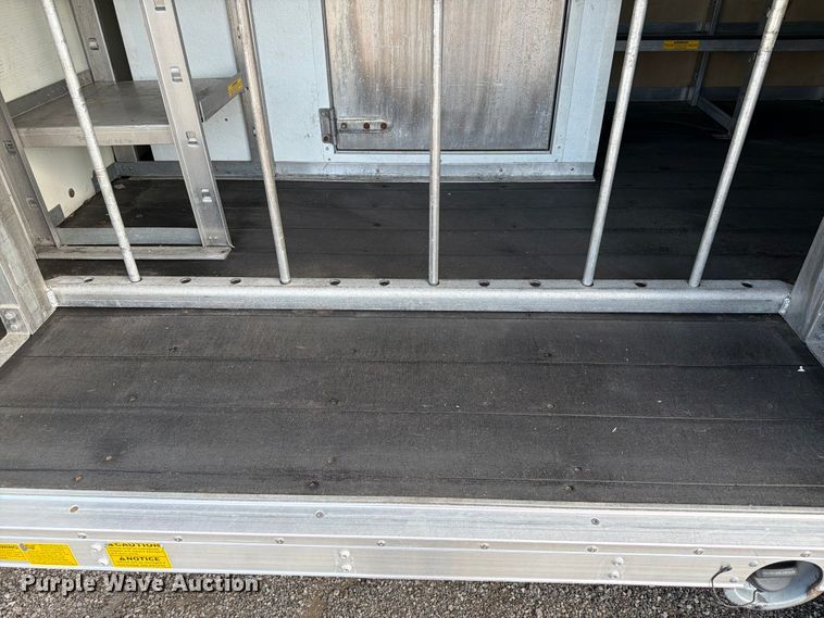 image for item EG9314 2015 Chevrolet Express 4500 box truck