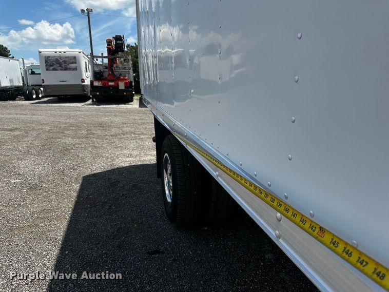 image for item EG9318 2006 GMC Savana 3500 box truck