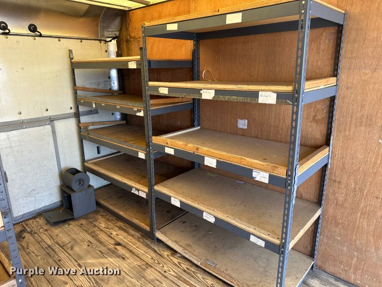 image for item EG9318 2006 GMC Savana 3500 box truck