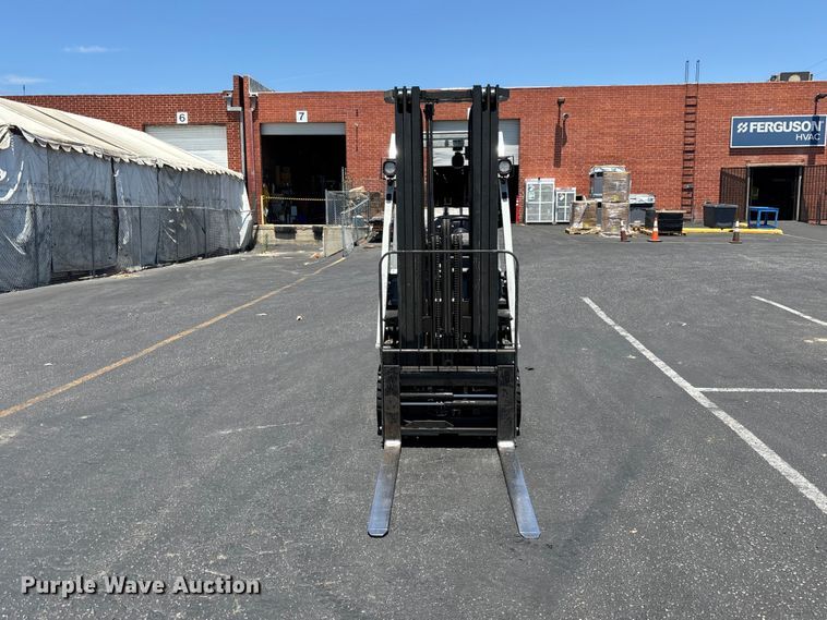 image for item EL2552 2017 UniCarriers CFS40 forklift