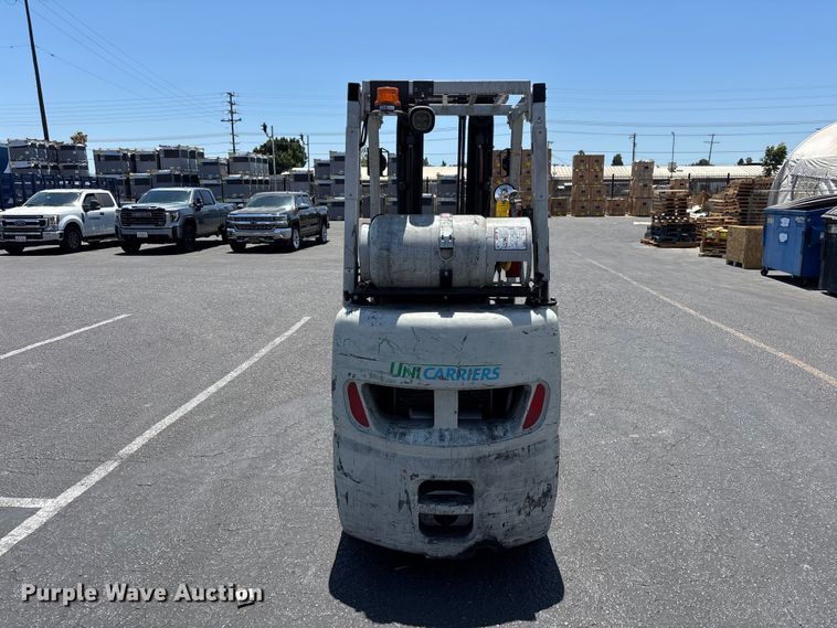 image for item EL2552 2017 UniCarriers CFS40 forklift
