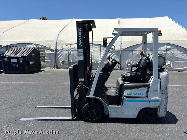 image for item EL2552 2017 UniCarriers CFS40 forklift
