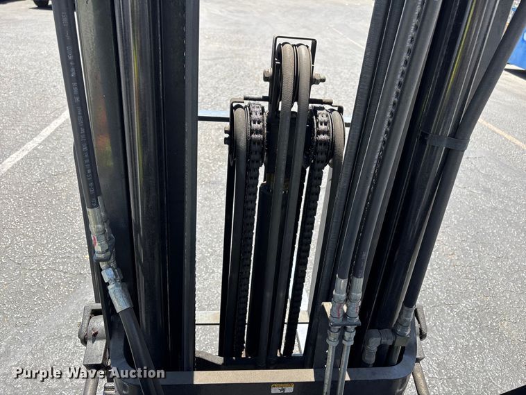 image for item EL2552 2017 UniCarriers CFS40 forklift