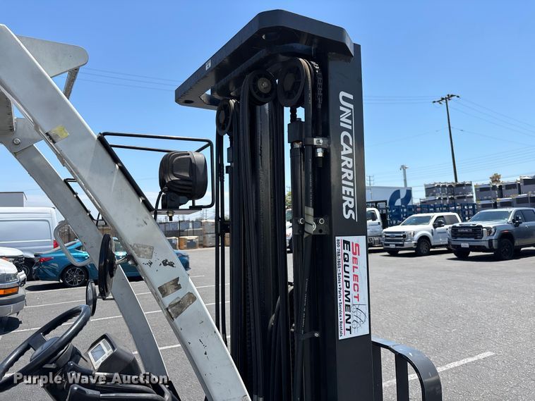 image for item EL2552 2017 UniCarriers CFS40 forklift