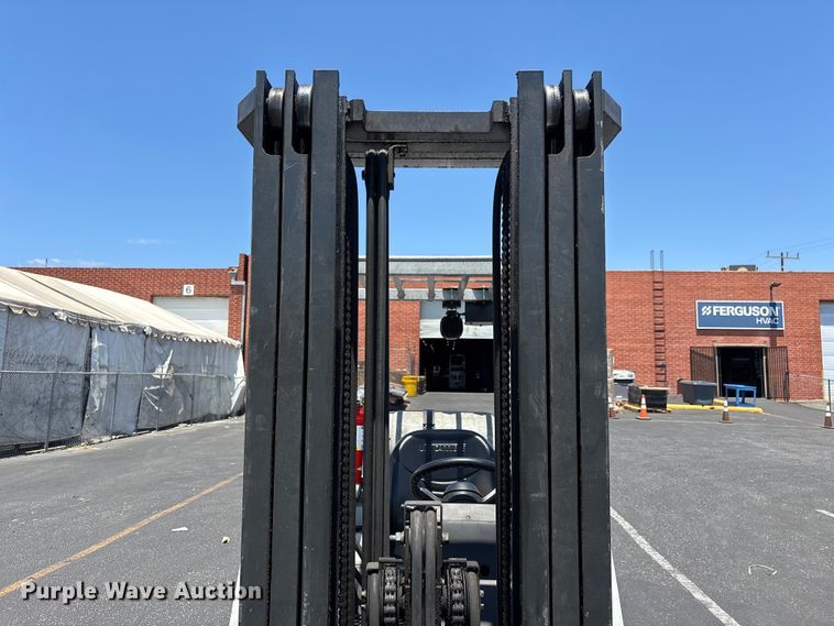 image for item EL2552 2017 UniCarriers CFS40 forklift