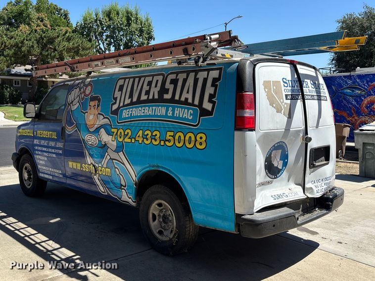 image for item EL2557 2018 Chevrolet Express 2500 van