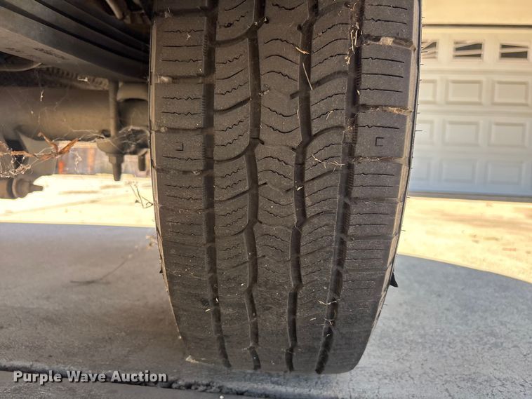 image for item EL2557 2018 Chevrolet Express 2500 van