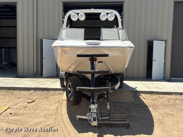 image for item EL2558 2022 Tige ATX 22 Type S boat