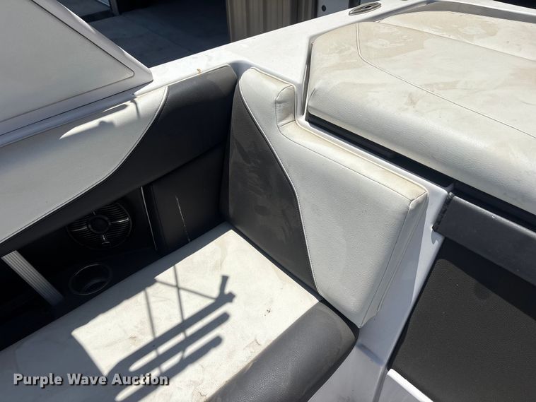 image for item EL2558 2022 Tige ATX 22 Type S boat