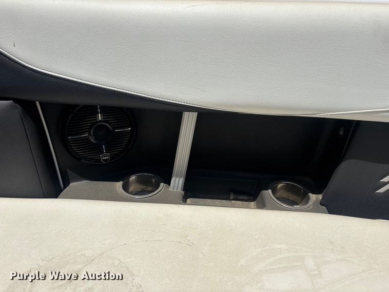 image for item EL2558 2022 Tige ATX 22 Type S boat