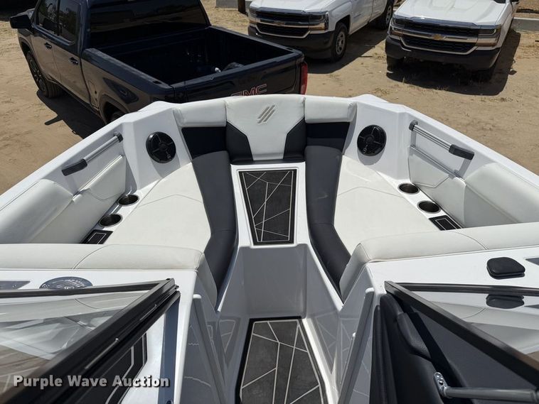 image for item EL2558 2022 Tige ATX 22 Type S boat