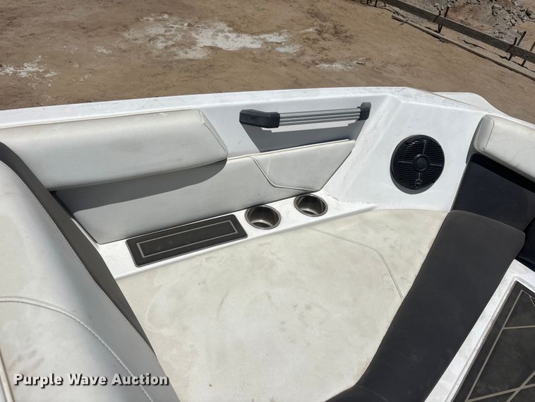 image for item EL2558 2022 Tige ATX 22 Type S boat