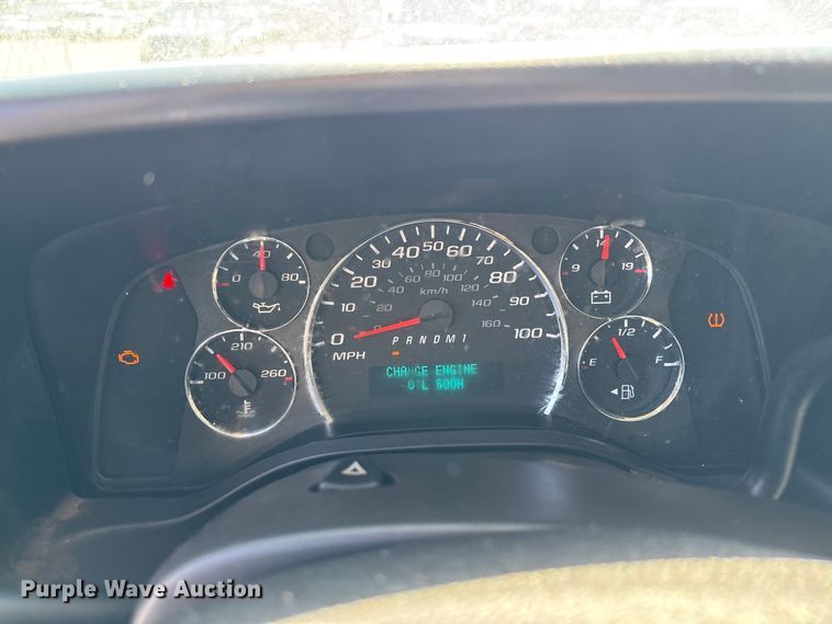 image for item EL2561 2017 Chevrolet Express 2500 van