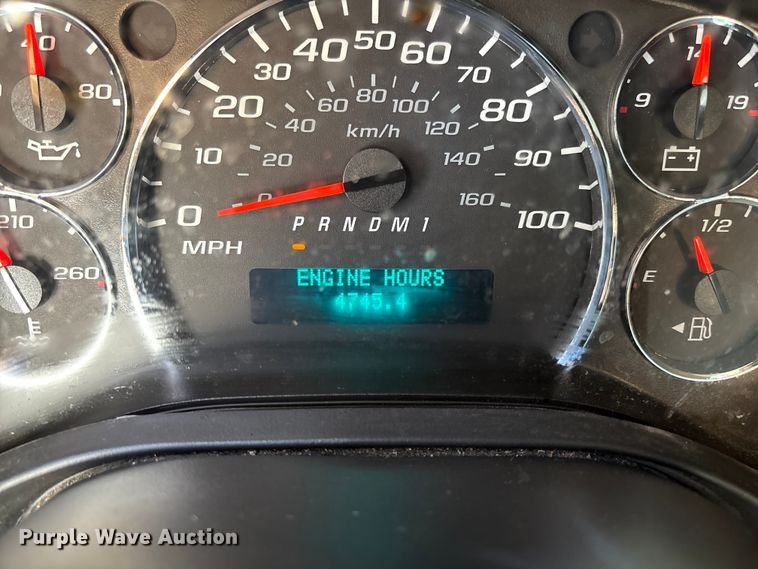 image for item EL2561 2017 Chevrolet Express 2500 van