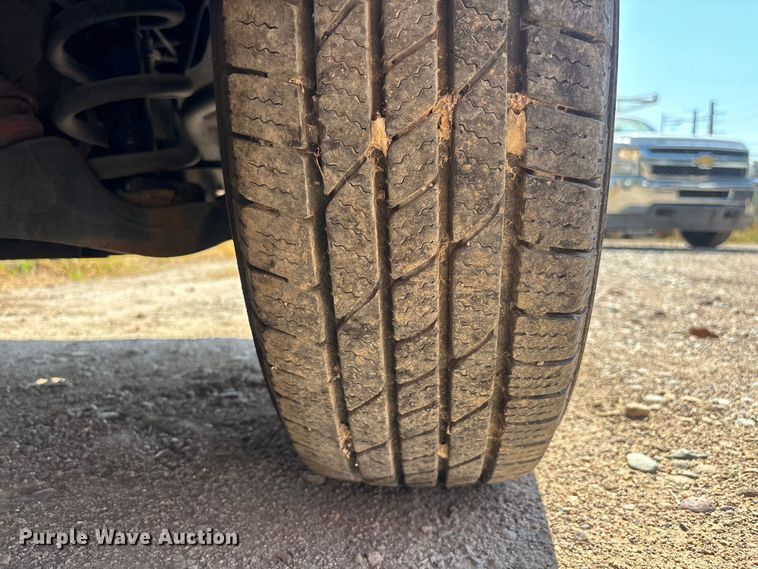 image for item EL2561 2017 Chevrolet Express 2500 van