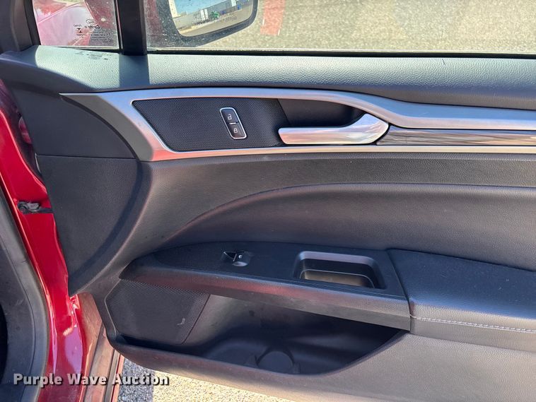 image for item EL2570 2017 Ford Fusion  