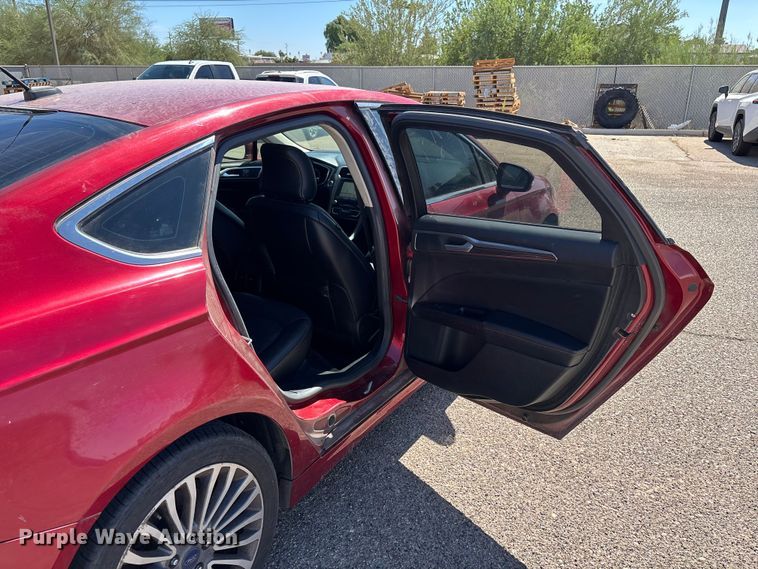 image for item EL2570 2017 Ford Fusion  