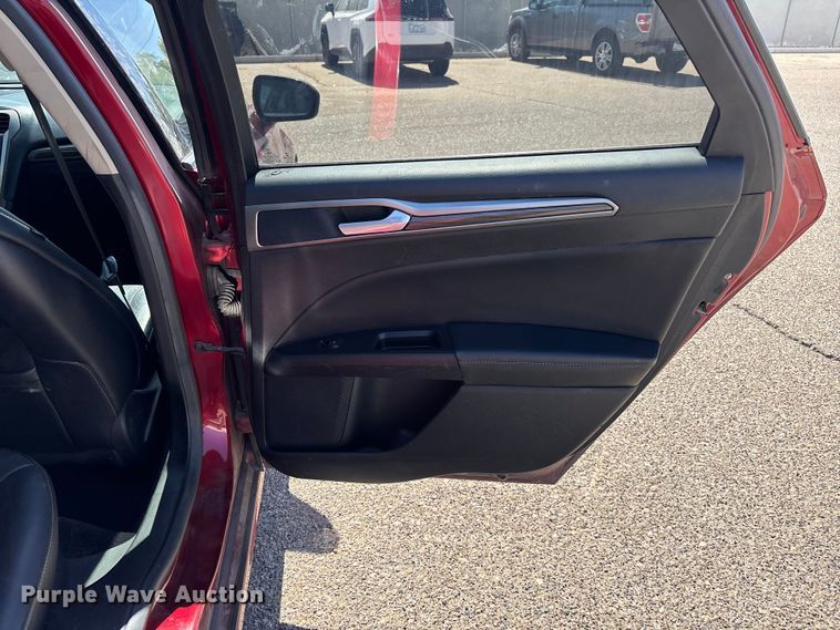image for item EL2570 2017 Ford Fusion  