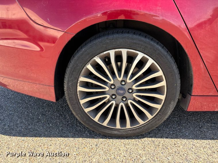 image for item EL2570 2017 Ford Fusion  
