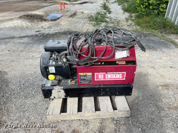 image for item EO4328 Lincoln Electric Ranger 8 welder/generator