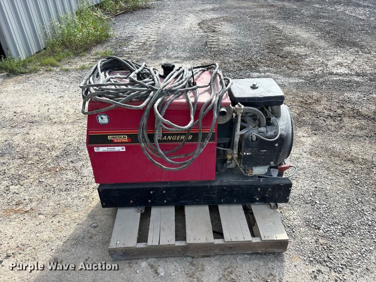 image for item EO4328 Lincoln Electric Ranger 8 welder/generator