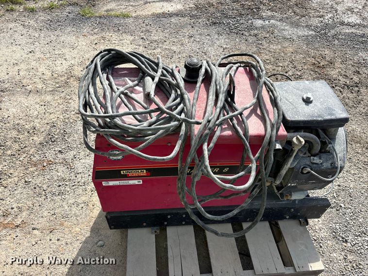 image for item EO4328 Lincoln Electric Ranger 8 welder/generator