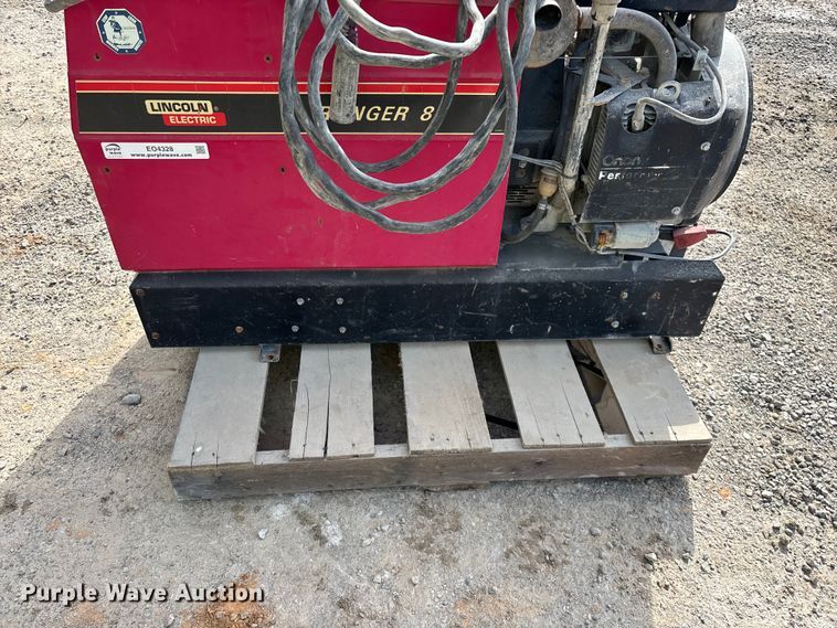 image for item EO4328 Lincoln Electric Ranger 8 welder/generator