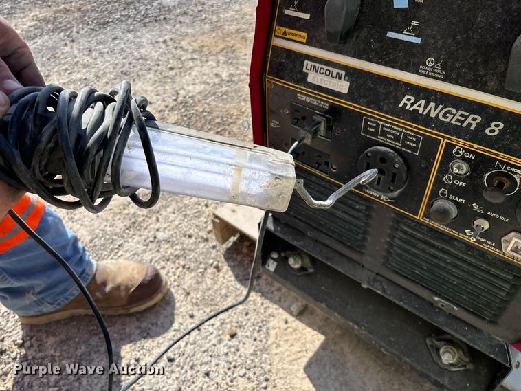 image for item EO4328 Lincoln Electric Ranger 8 welder/generator