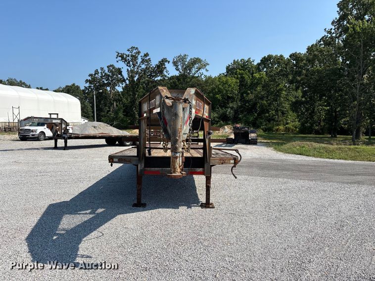 image for item EO4405 2004 Elite equipment trailer