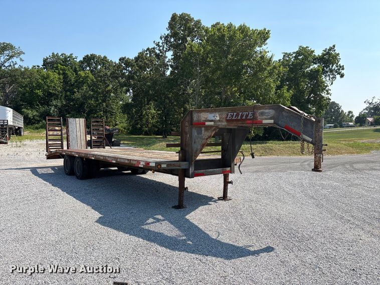 image for item EO4405 2004 Elite equipment trailer