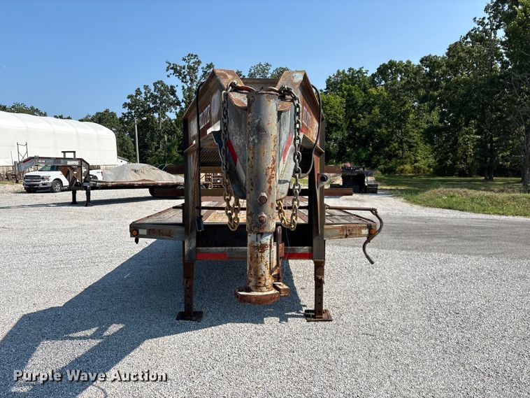 image for item EO4405 2004 Elite equipment trailer