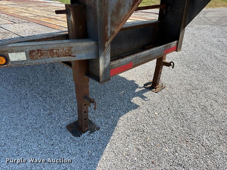 image for item EO4405 2004 Elite equipment trailer