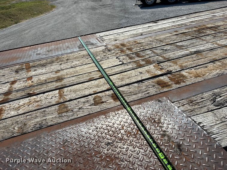image for item EO4405 2004 Elite equipment trailer